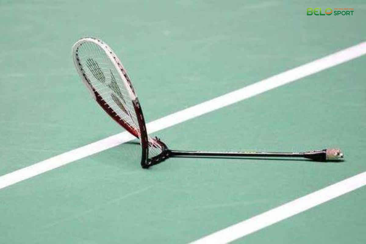 Có Nên Mua Vợt Cầu Lông Giá Rẻ Khi Bắt Đầu? Ưu – Nhược Điểm Bạn Cần Biết