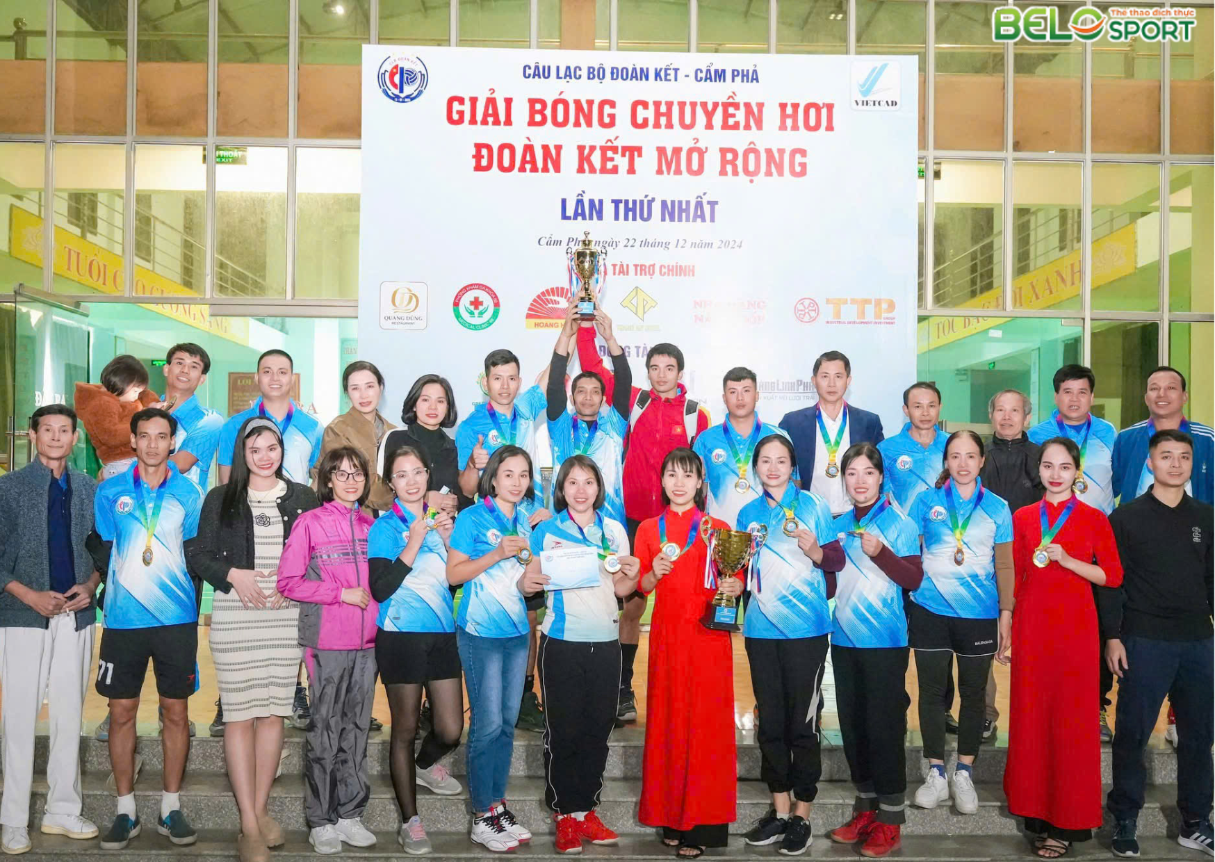 Áo Bóng Chuyền – Lý Do Khiến Dân Chơi Phong Trào “Mê Mẩn” Ngay Từ Lần Đầu Mặc