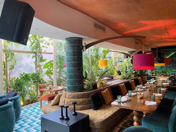 Lắp đặt hệ thống âm thanh Lounge - Bar cho quán Yunka Lounge - HCM