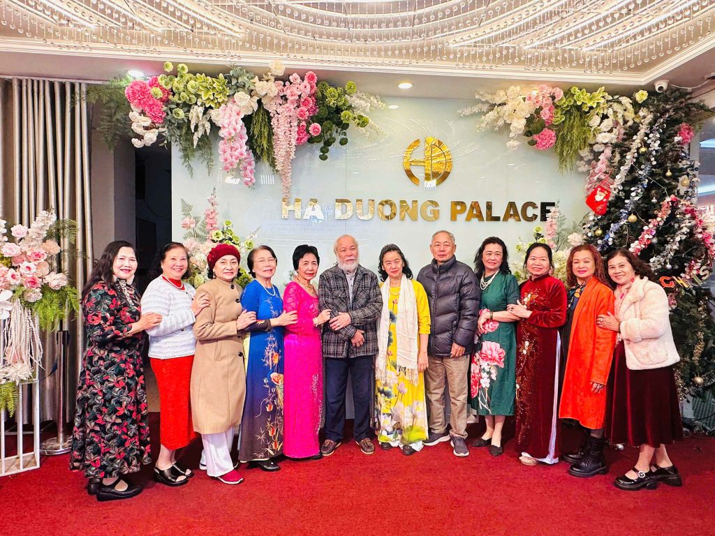 HỘI GIÁP NGỌ THỦ ĐÔ 1954