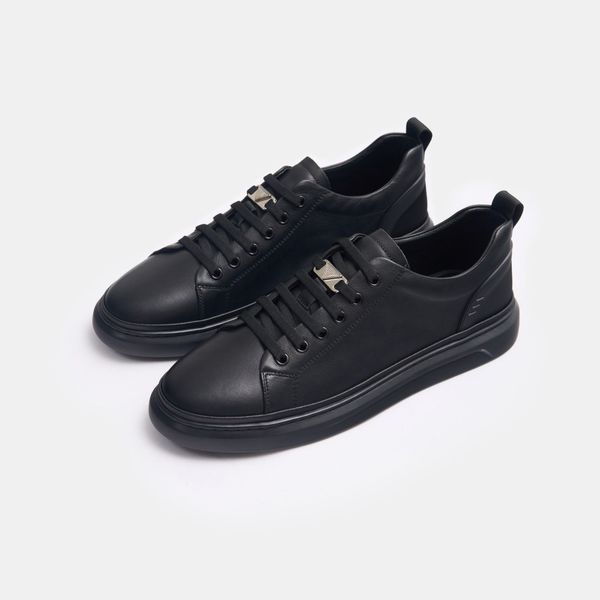 Giày thể thao nam màu đen