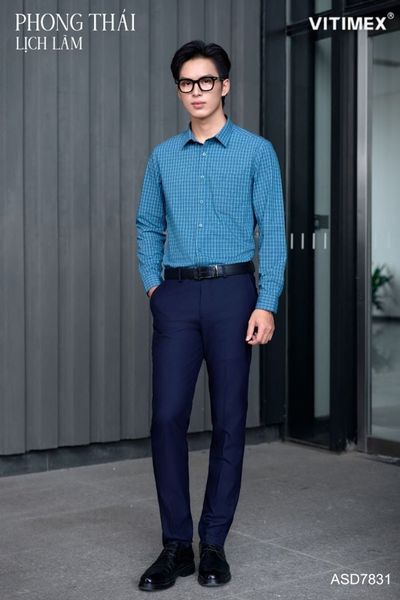 Slimfit ôm nhẹ nên sẽ giúp tôn dáng nhất ở người có bờ vai vừa