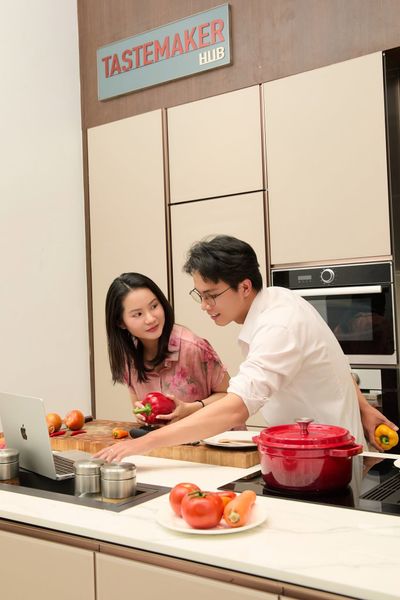 chụp ảnh studio có bếp
