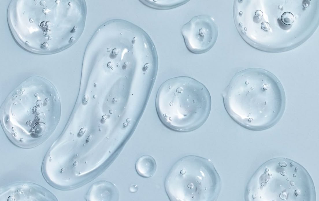 Niacinamide và Zinc PCA: Vì sao nên kết hợp cho da dầu mụn?