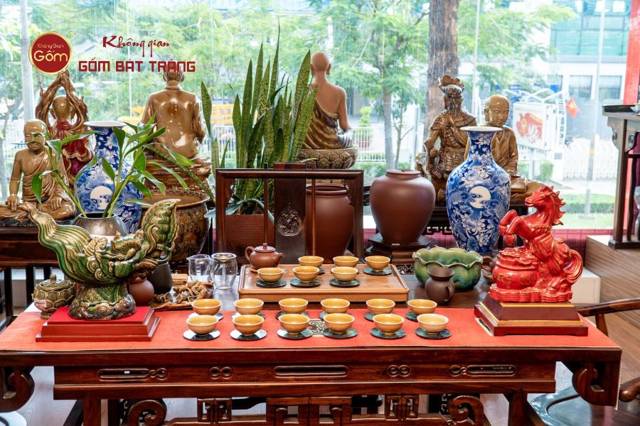 khong-gian-cua-hang-khong-gian-gom-bat-trang-khu-vuc-tp-hcm