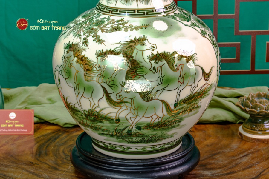 Tỏi Bình Huỳnh Bảo Vẽ Vàng Tài Lộc Thuận Buồm Xuôi Gió Mã Đáo Thành Công