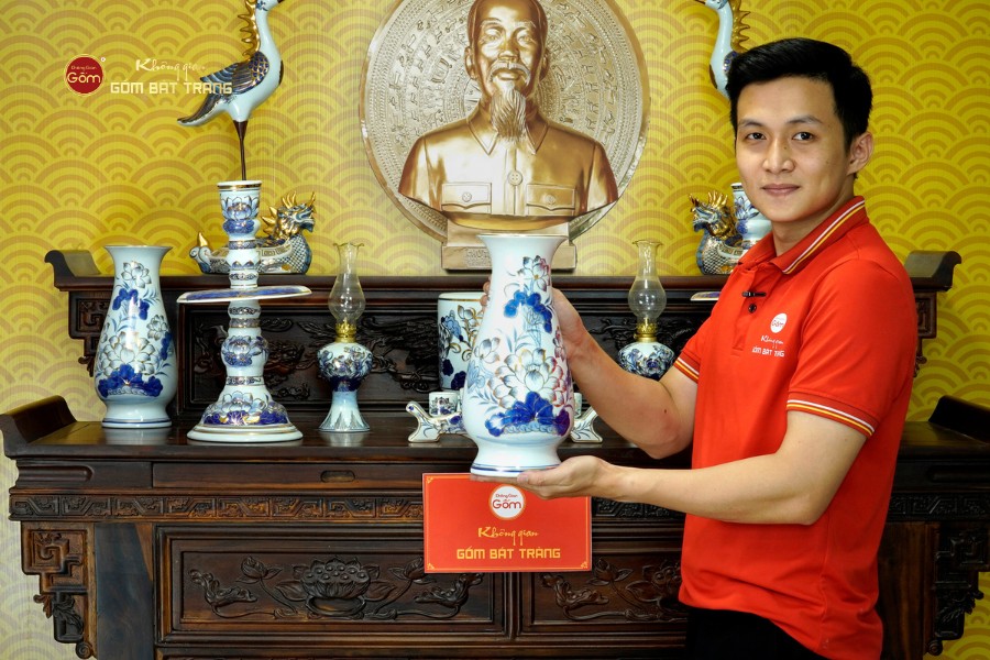 Bộ Đồ Thờ Bác Hồ (Cơ Bản 10 Món) Men Lam Vẽ Vàng