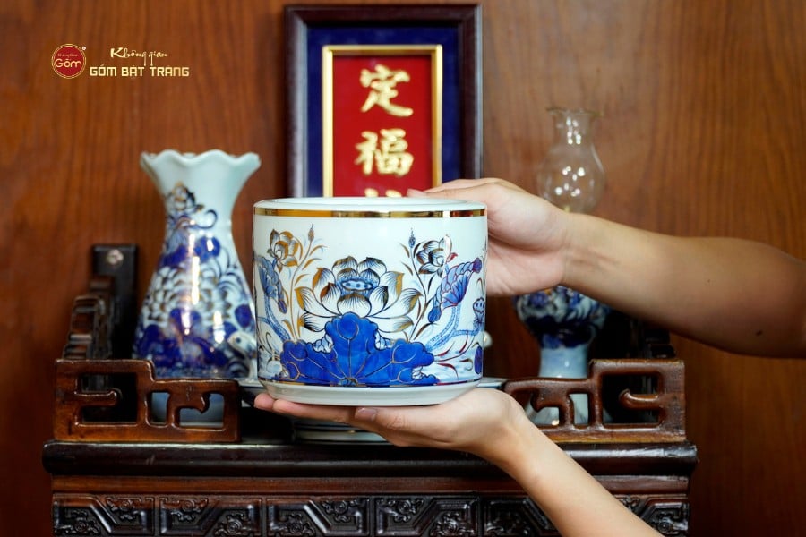 Bộ Đồ Thờ Ông Táo (Cơ Bản 6 Món) Men Lam Vẽ Vàng