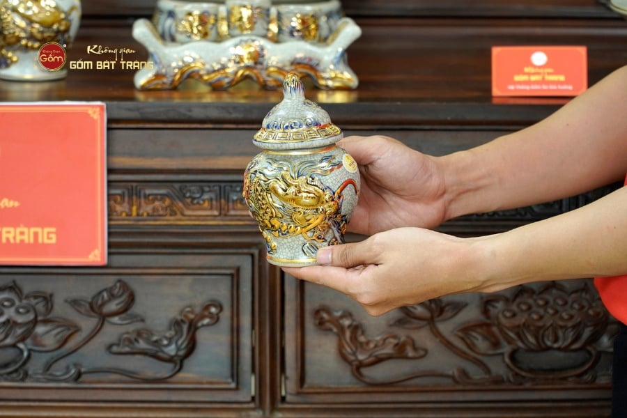 Bộ Đồ Thờ Phật (Cơ Bản 11 Món) Men Rạn Vẽ Vàng