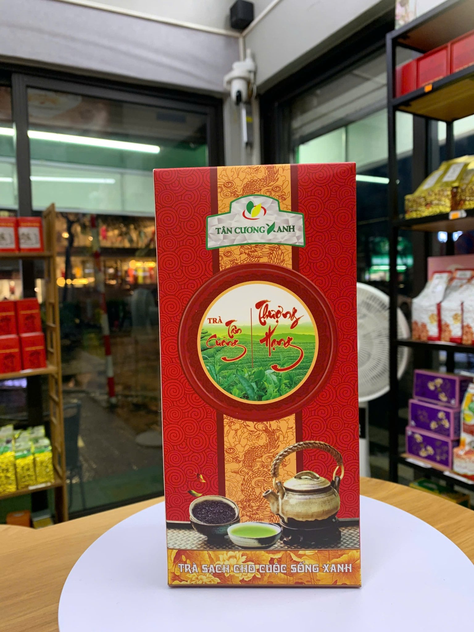📝 Khám Phá Lý Do Hộp Trà Tân Cương Thượng Hạng 500g Của Tân Cương Xanh Được Mệnh Danh Là 