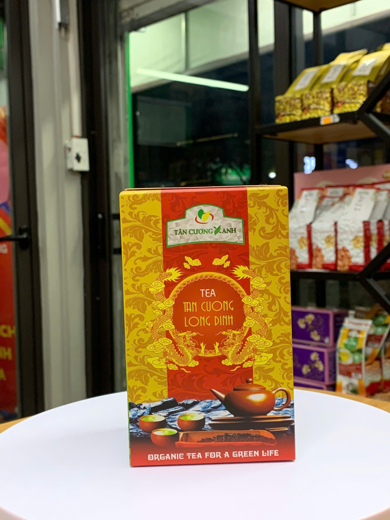 🍵 Khám Phá Trà Tân Cương Long Đình 100g: Tuyệt Phẩm Của Sự Tinh Tế Và Truyền Thống