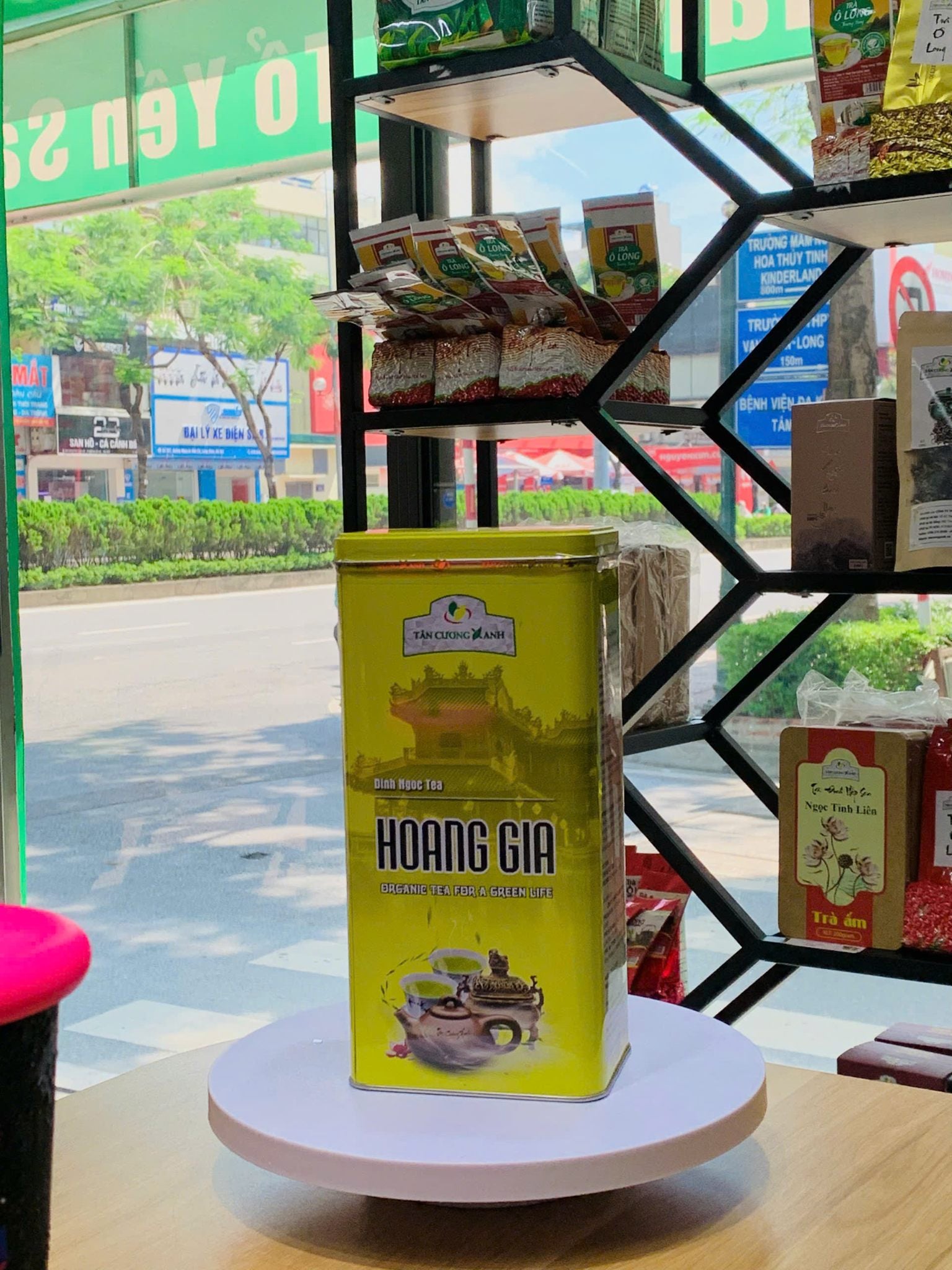 Trà Đinh Ngọc Hoàng Gia Luxury Tân Cương Xanh – Tuyệt Phẩm Trà Tiến Vua Khẳng Định Đẳng Cấp Thượng Lưu