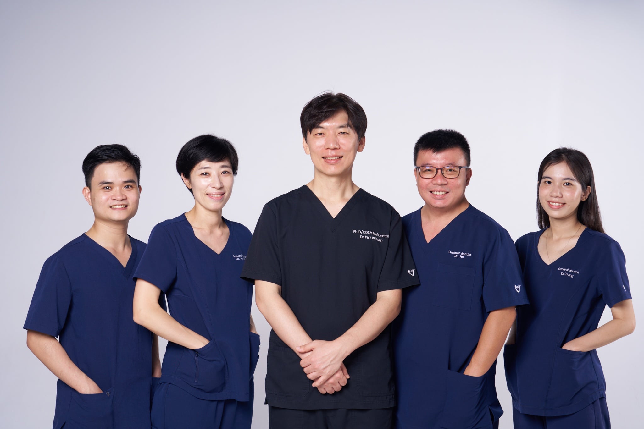 [Case Study] âme copain x ViX Dental Clinic: Giải pháp đồng phục phòng khám nha khoa chuyên nghiệp