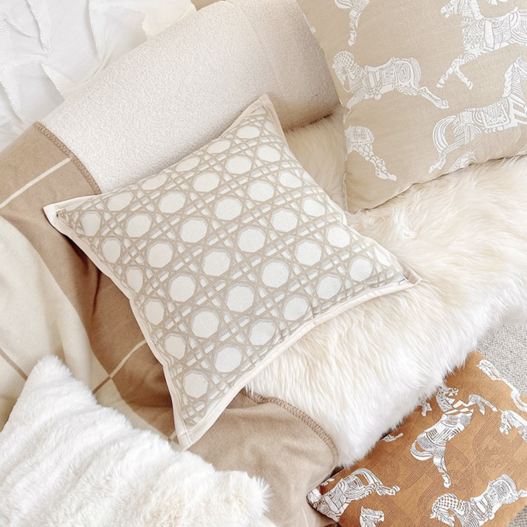 Gối tựa trang trí cao cấp Luxury vintage jacquard