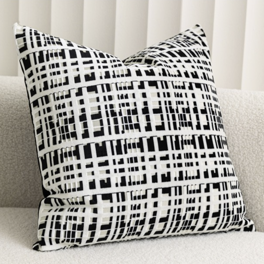 Gối vuông hình học hoạ tiết trắng đen cho nhà mẫu, villas