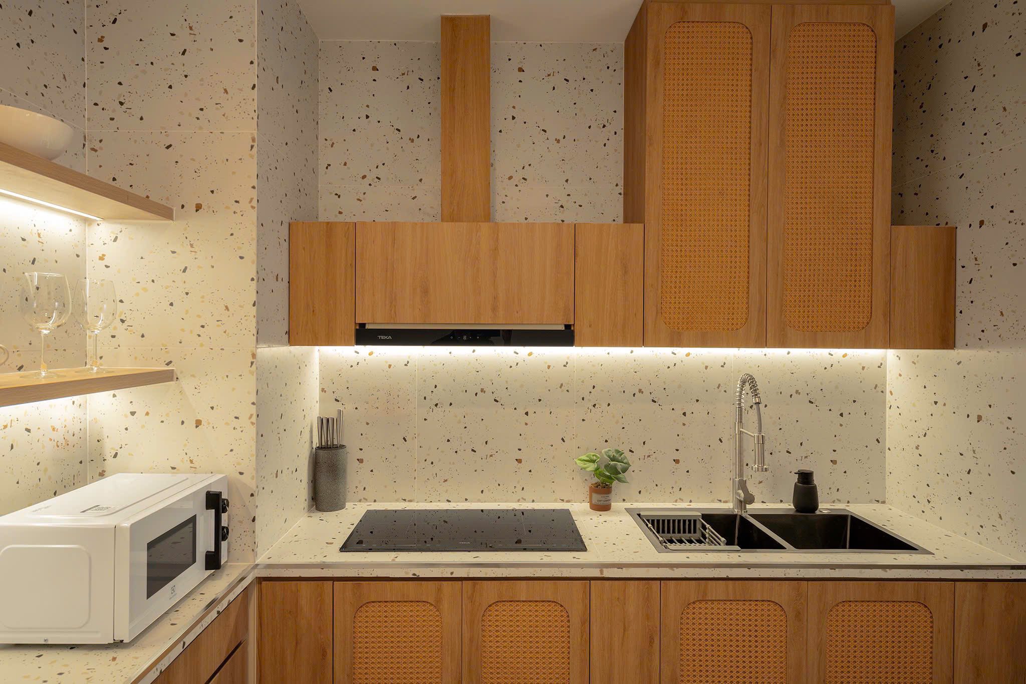 Phòng ngủ căn hộ SOHO 100 Cô Giang Quận 1 đầy đủ nội thất