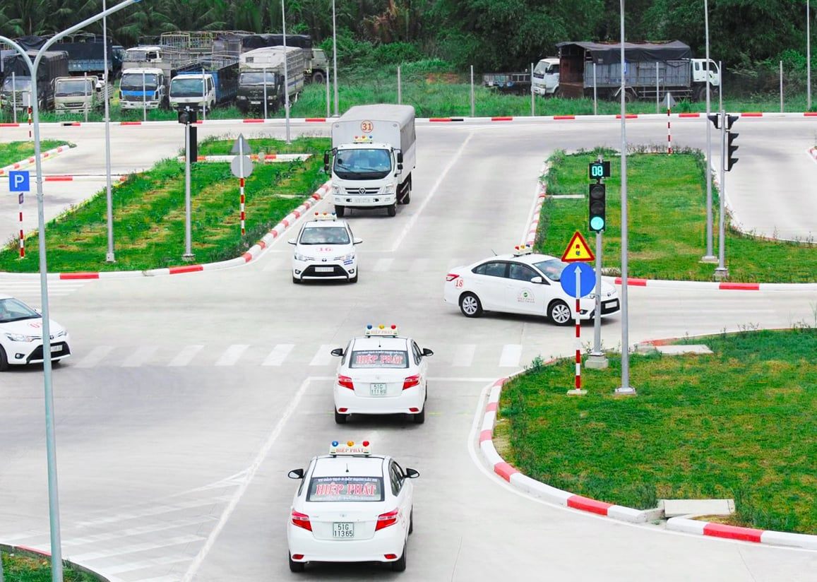 THI THỬ SÁT HẠCH MIỄN PHÍ – TĂNG 200% TỶ LỆ ĐẬU THẬT NGAY LẦN ĐẦU TẠI HIỆP PHÁT - VP PHÚ LÂM