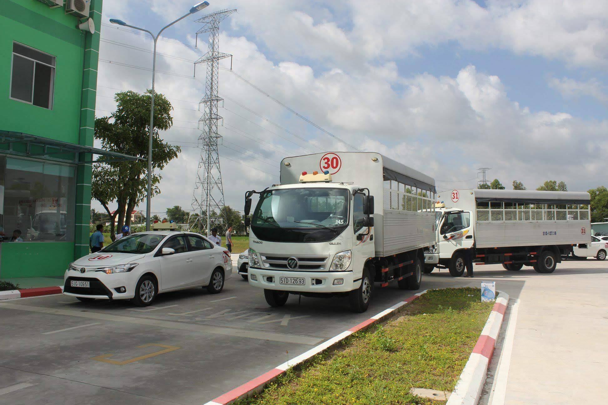 HỌC LÁI XE Ô TÔ DÀNH CHO NGƯỜI SẮP NHẬN XE – TỰ TIN CẦM LÁI NGAY TẠI 802 AN DƯƠNG VƯƠNG