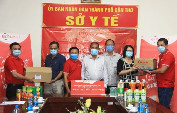 Cần Thơ tiếp nhận vật phẩm ủng hộ công tác phòng, chống dịch Covid – 19 trên địa bàn