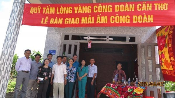 Westfood bàn giao căn nhà thứ hai cho công nhân có hoàn cảnh khó khăn