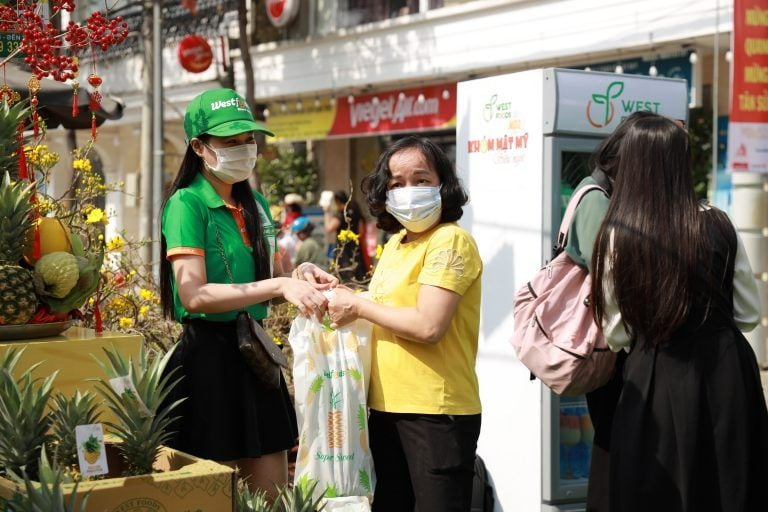 Dứa MD2 được yêu thích tại Hội chợ Tết Cần Thơ 2021