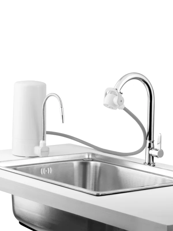 Thiết bị lọc nước đặt trên bàn bếp Cleansui ET101