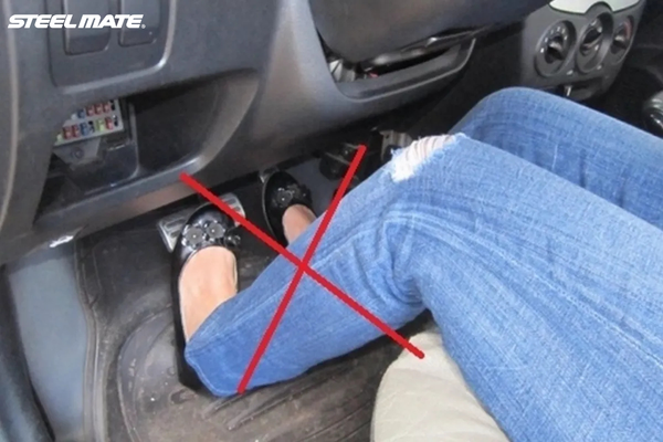 5 Điều nên tránh để không đạp nhầm chân ga khi lái xe ô tô