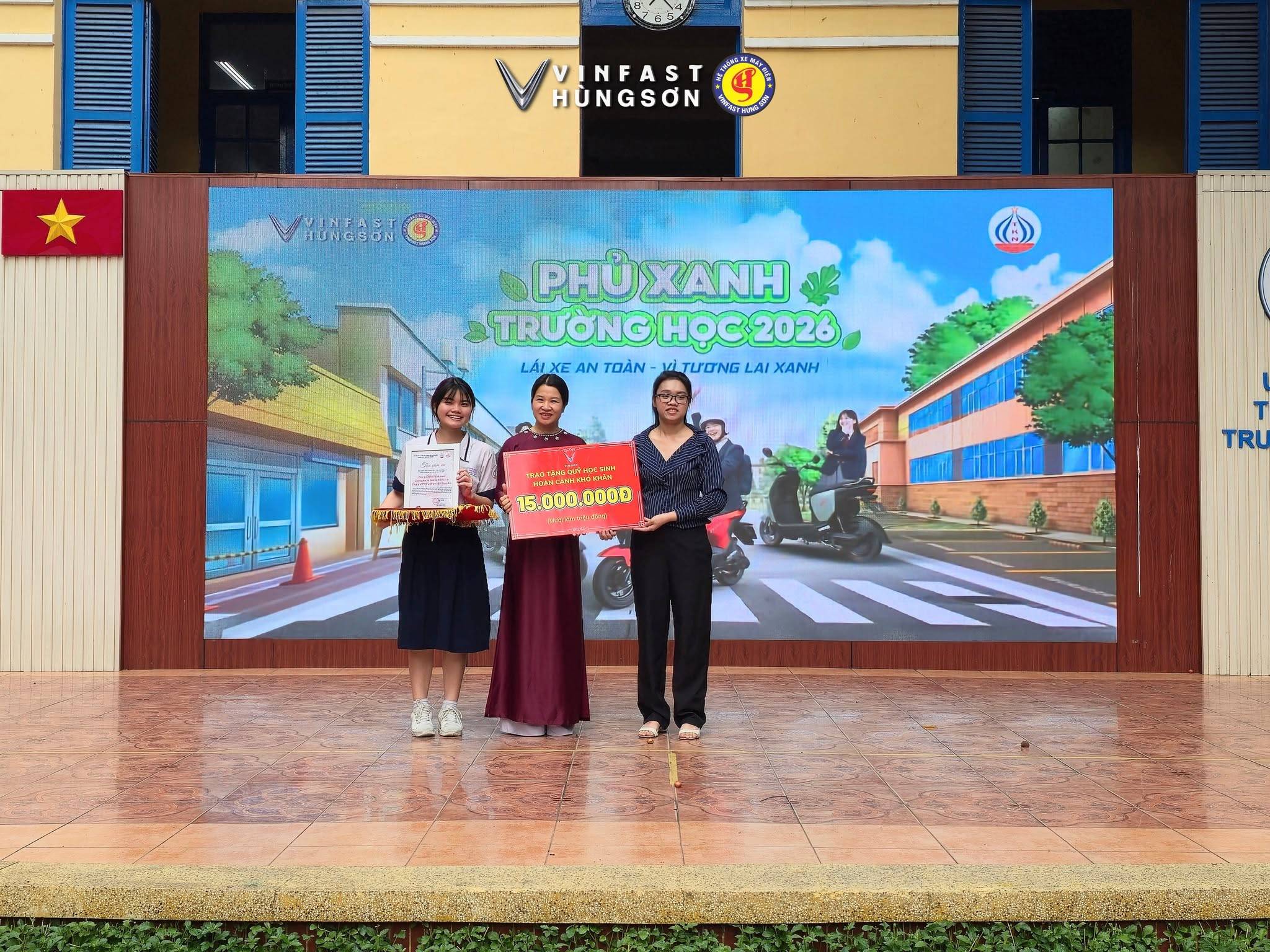 “Phủ Xanh Trường Học” 2026 Cùng VinFast Hùng Sơn Tại TP.HCM