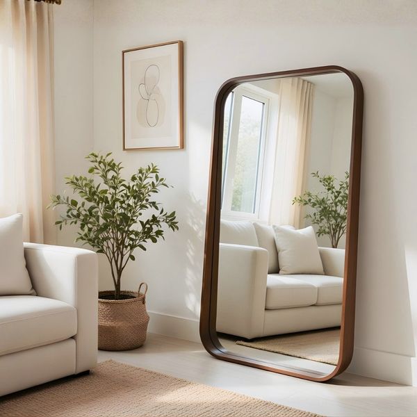 Arts & Mirrors 