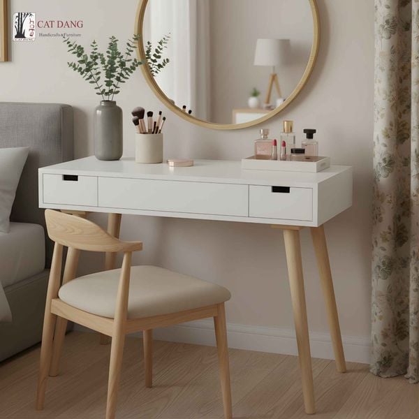 Desks & Dressing Tables 