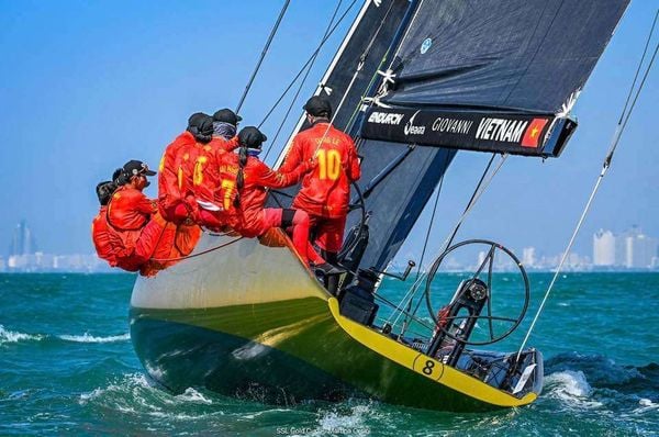 GIOVANNI ĐỒNG HÀNH CÙNG GIẢI ĐUA THUYỀN SSL GOLD CUP ASIA QUALIFIER