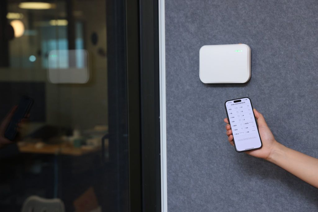 🌿 Aeropulse Aeronode A100: Giải Pháp Giám Sát Chất Lượng Không Khí Trong Nhà Toàn Diện