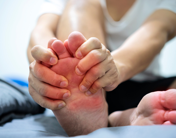 Vì Sao Chúng Ta Mắc Bệnh Gout? | Theo PGS.TS.BS Lê Xuân Hải