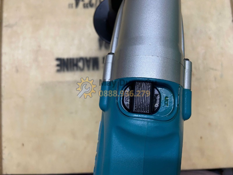 Chế độ khoan búa Makita HP2051 dùng khoan tường và bê tông nhẹ