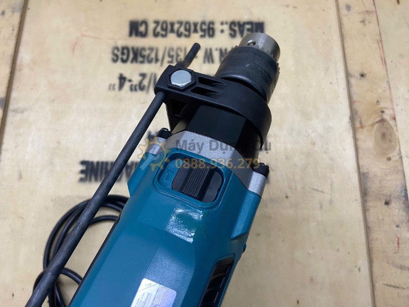 Chế độ khoan búa Makita M8100KX2B dùng khoan tường gạch