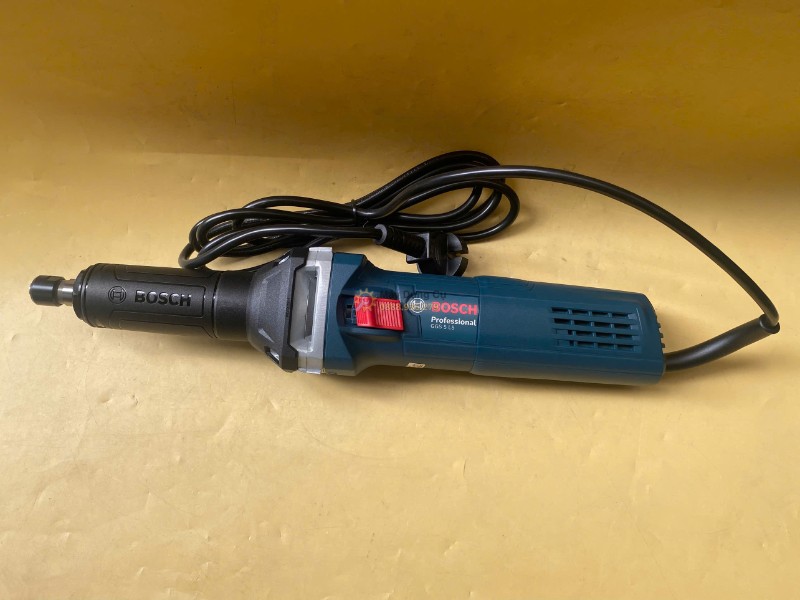 Chi tiết đầu kẹp và trục dài của máy mài khuôn Bosch GGS 5 LS
