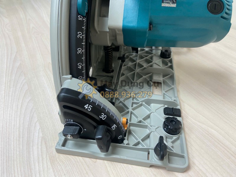 Máy cưa đĩa Makita SP6000 cắt ván