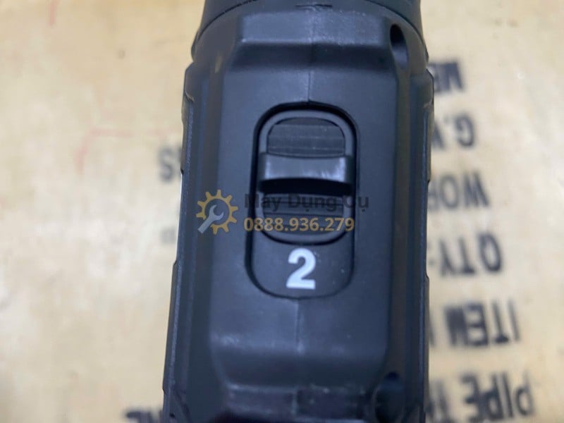 Công tắc 2 tốc độ Makita HP333DWYB