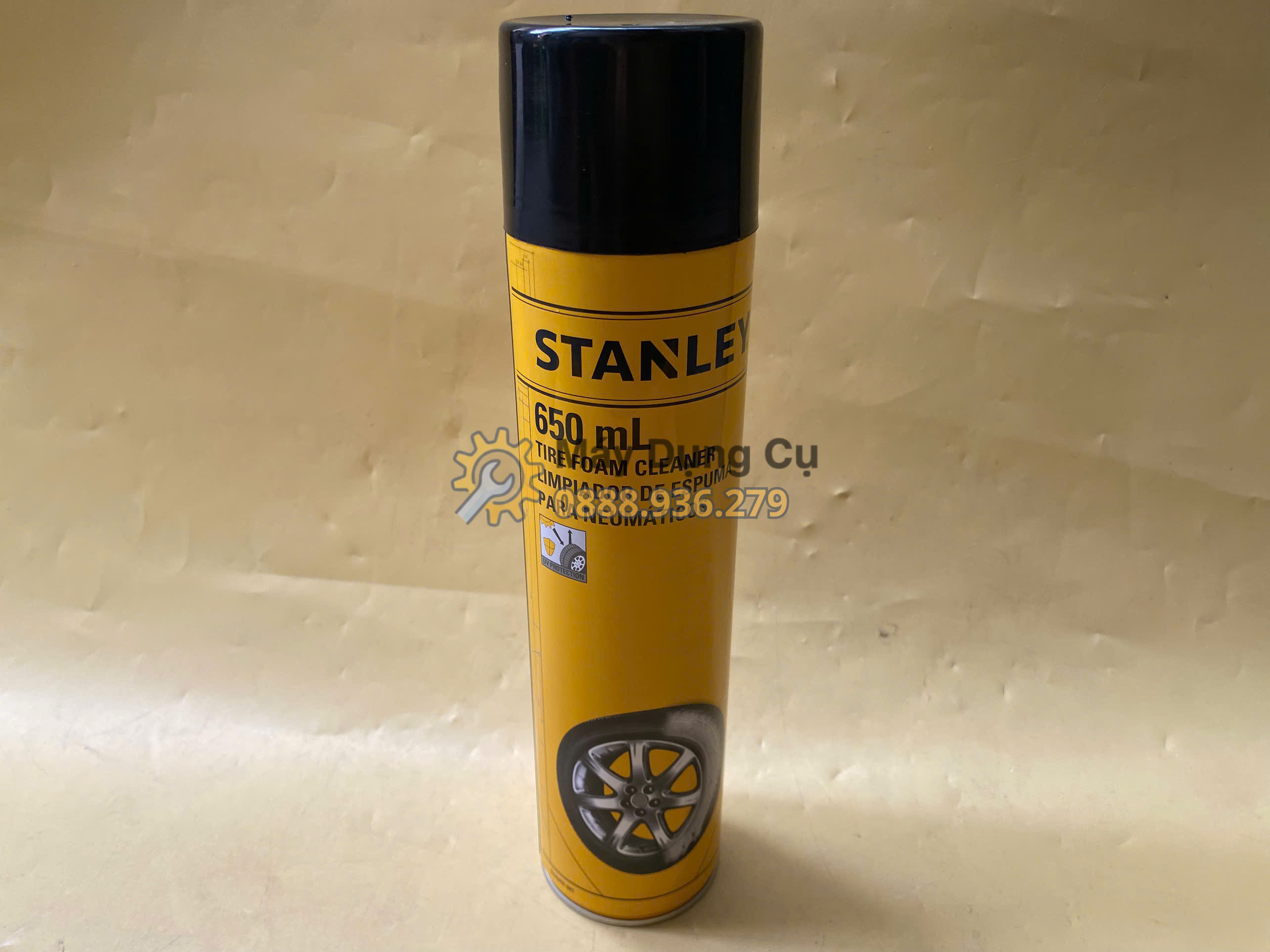 Dung dịch làm sạch và bảo dưỡng lốp xe Stanley SXAUTF-041 650ml