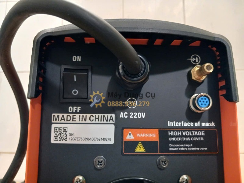 Máy hàn TIG nguội Jasic TIG250S W228 - cong tac va cong ket noi mat sau