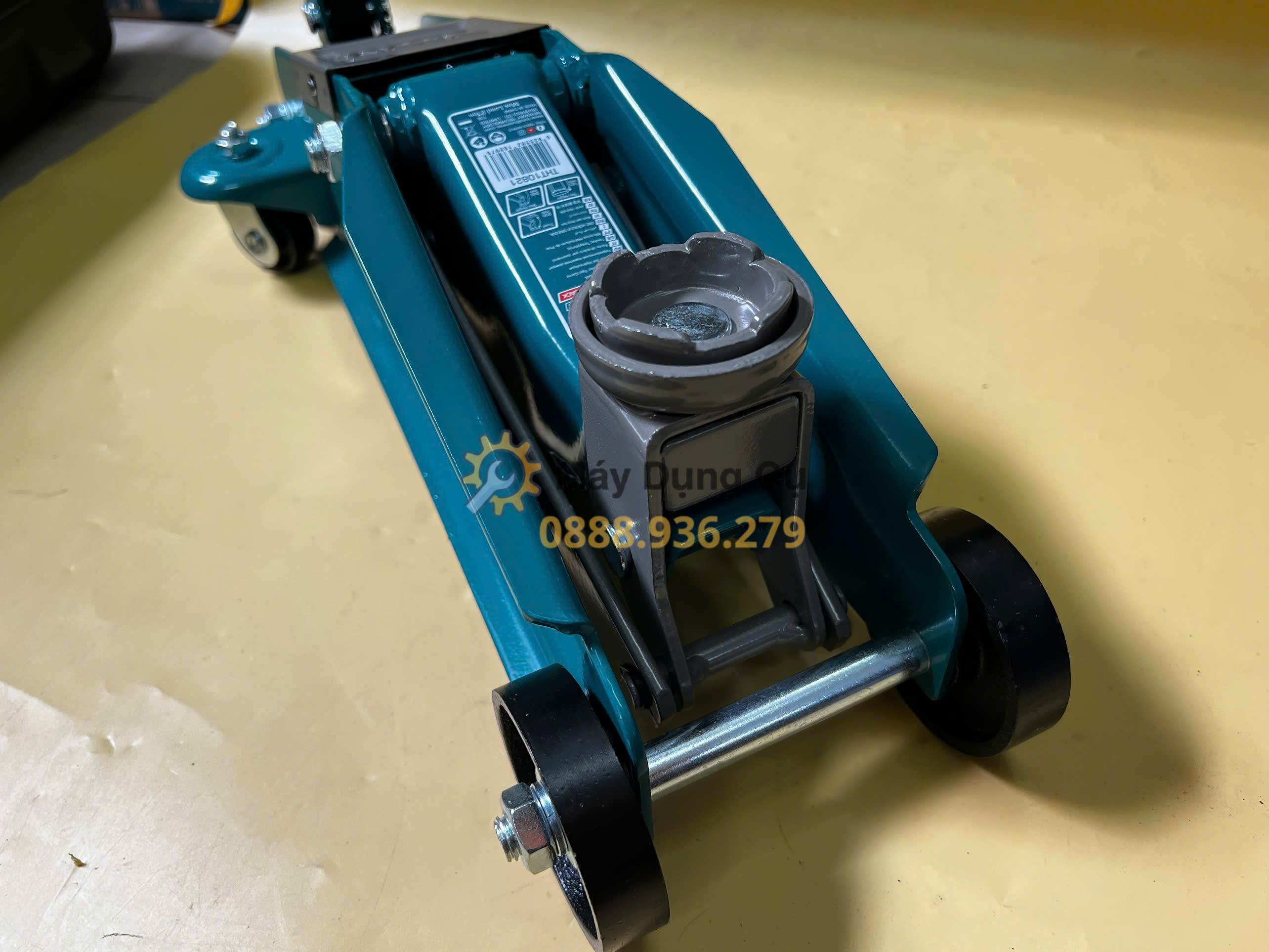 Kích nâng xe cá sấu Total THT10821