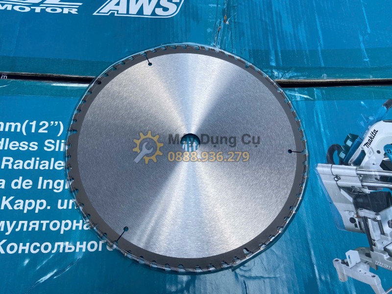 Lưỡi cưa 305mm Makita DLS211Z cho đường cắt rộng