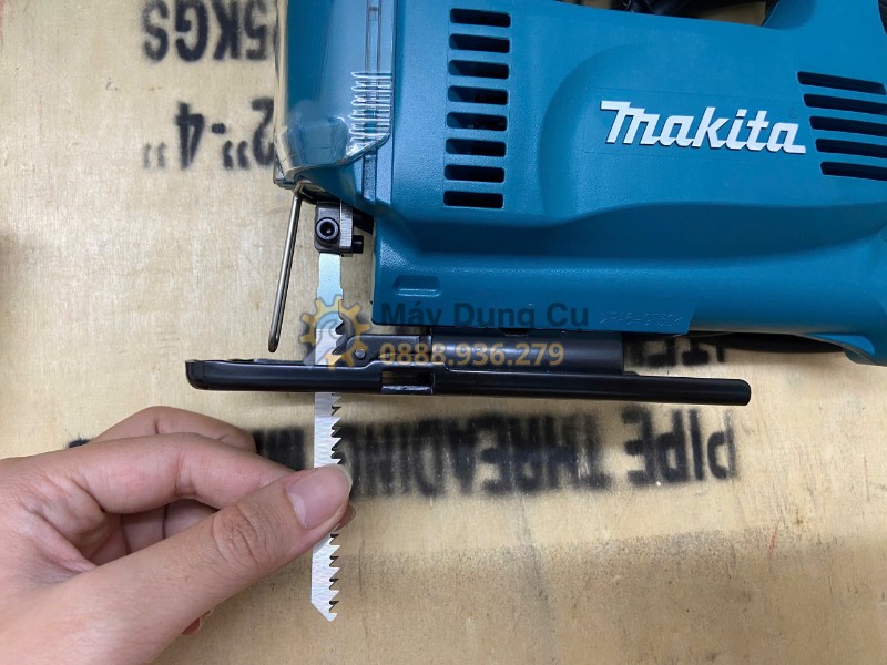 Lưỡi cưa lọng Makita 4327 dùng cho gỗ mica nhựa và kim loại mỏng