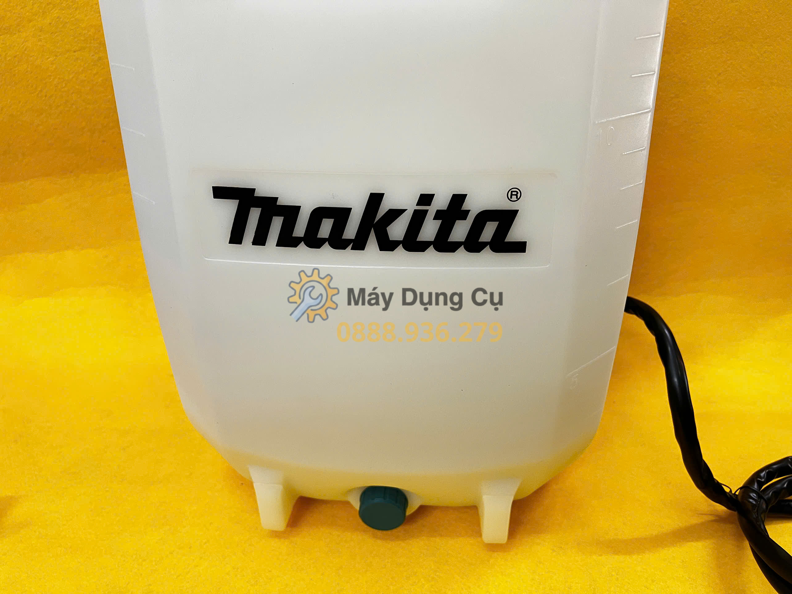 Máy phun thuốc Makita DUS158Z 18V bình 15L chính hãng