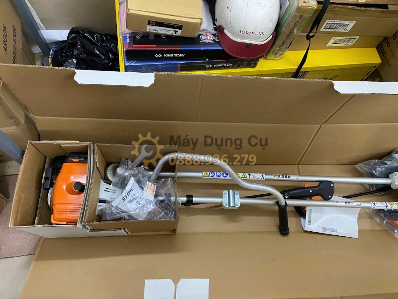 Máy cắt cỏ đeo vai Stihl FS 250 toàn bộ máy