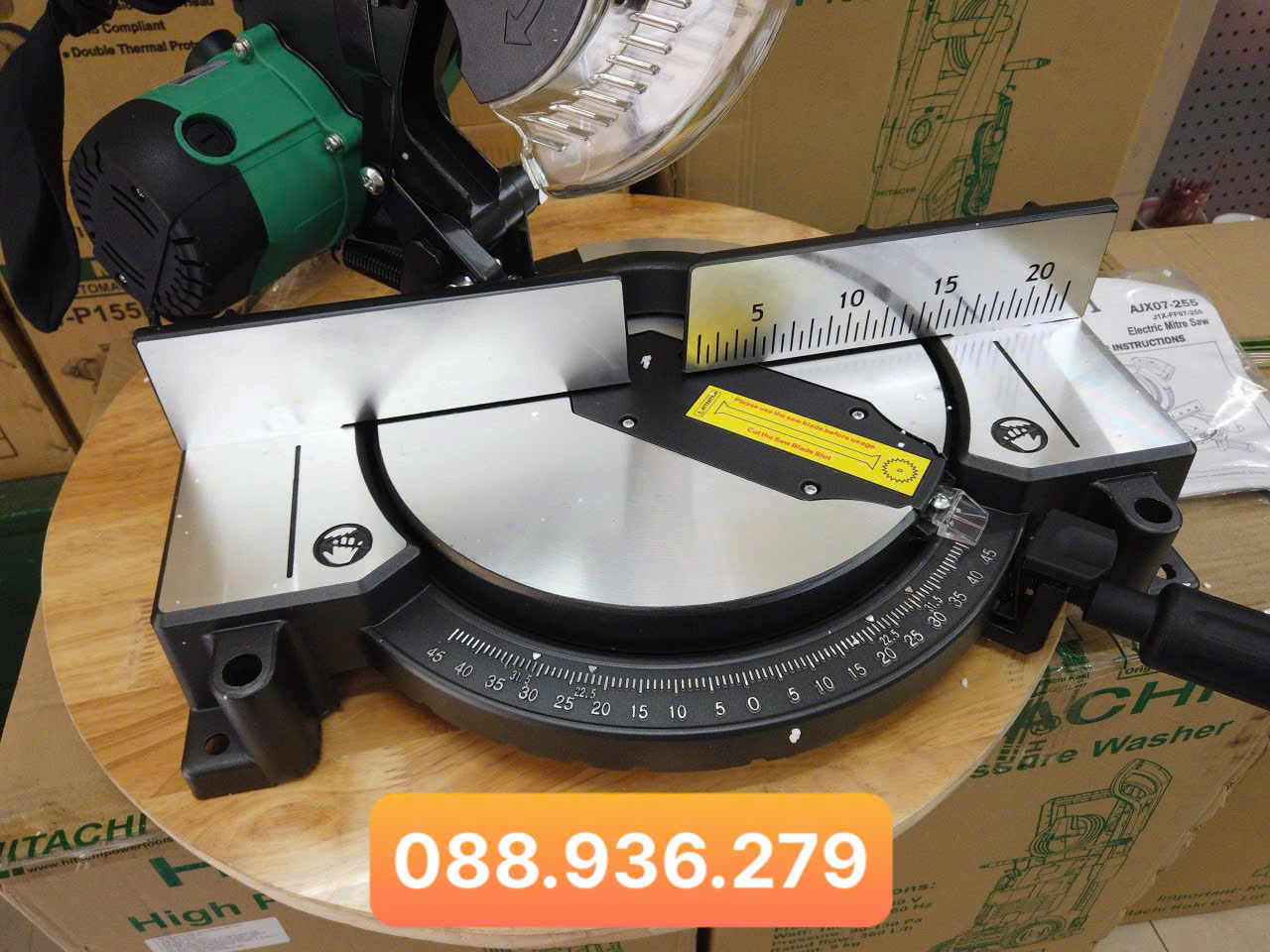Bề mặt cắt nhôm bằng máy DCA AJX07-255 – cắt mượt, ít ba via
