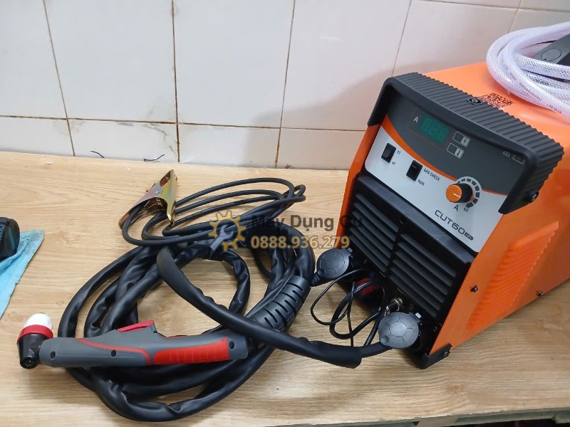 Toàn bộ máy cắt Plasma Jasic CUT60 L211 kèm súng cắt