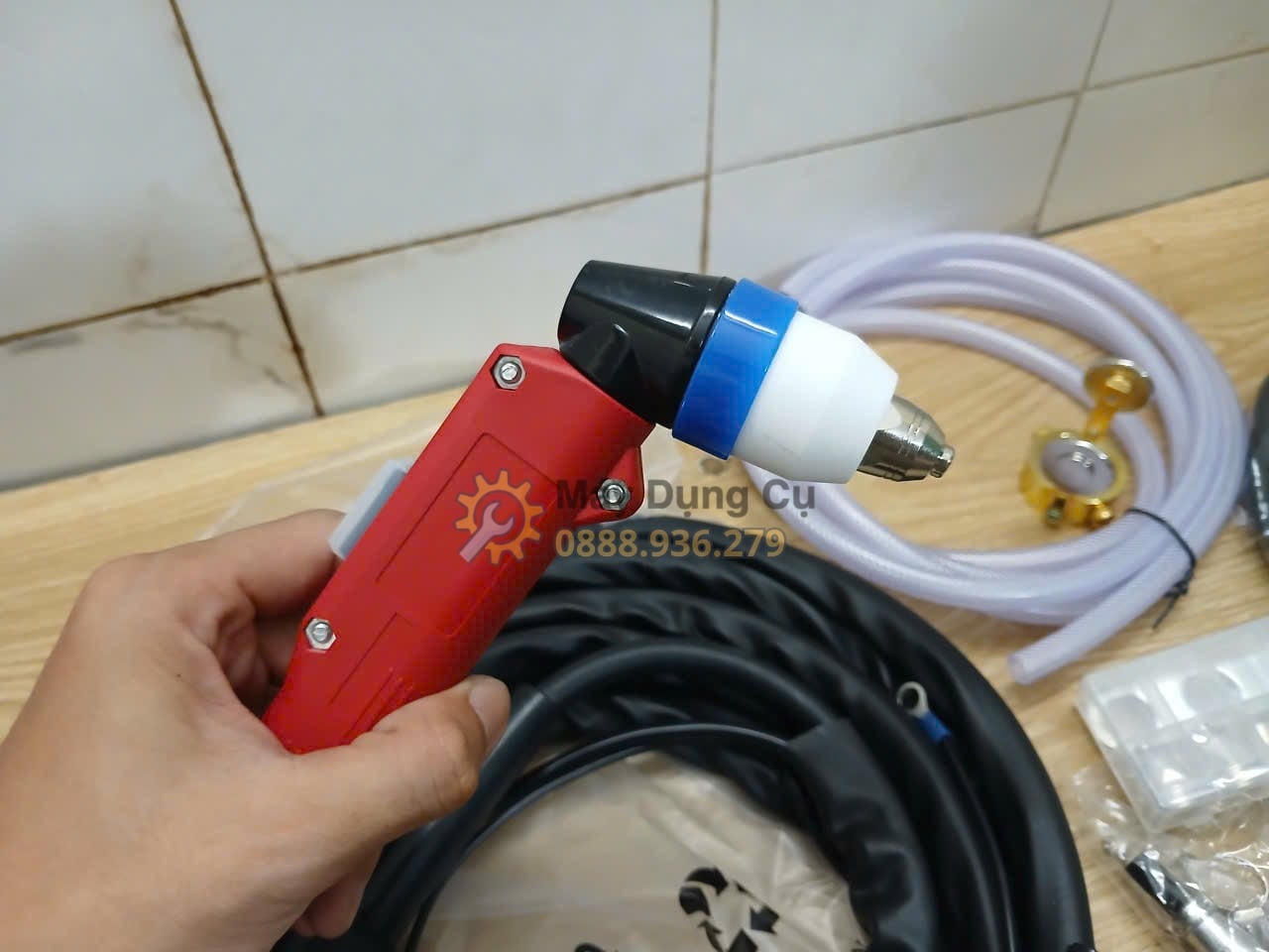 Máy cắt Plasma Jasic model L221 II với chế độ cắt thường và cắt lưới