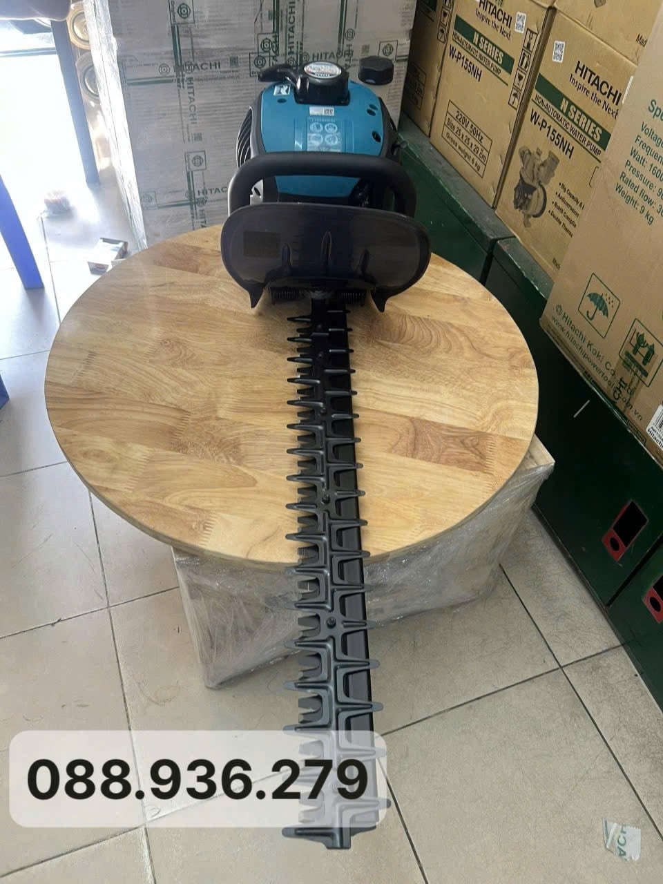 Lưỡi cắt 550mm – Máy cắt tỉa hàng rào xăng Total TGT5265511