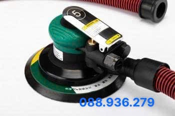 Thiết kế tay cầm công thái học của máy đánh bóng SATA 02662